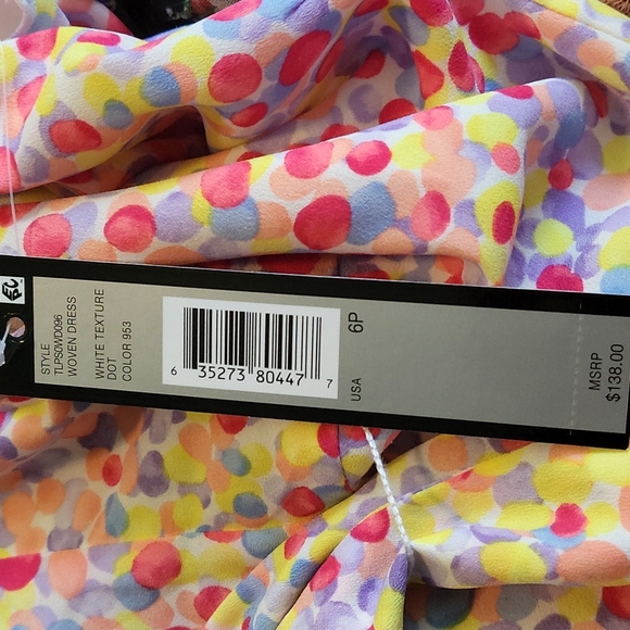 Dress - Picture 5 of 5